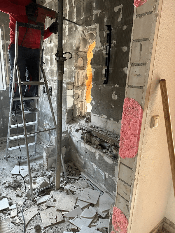 Entkernung – Wanddurchbruch